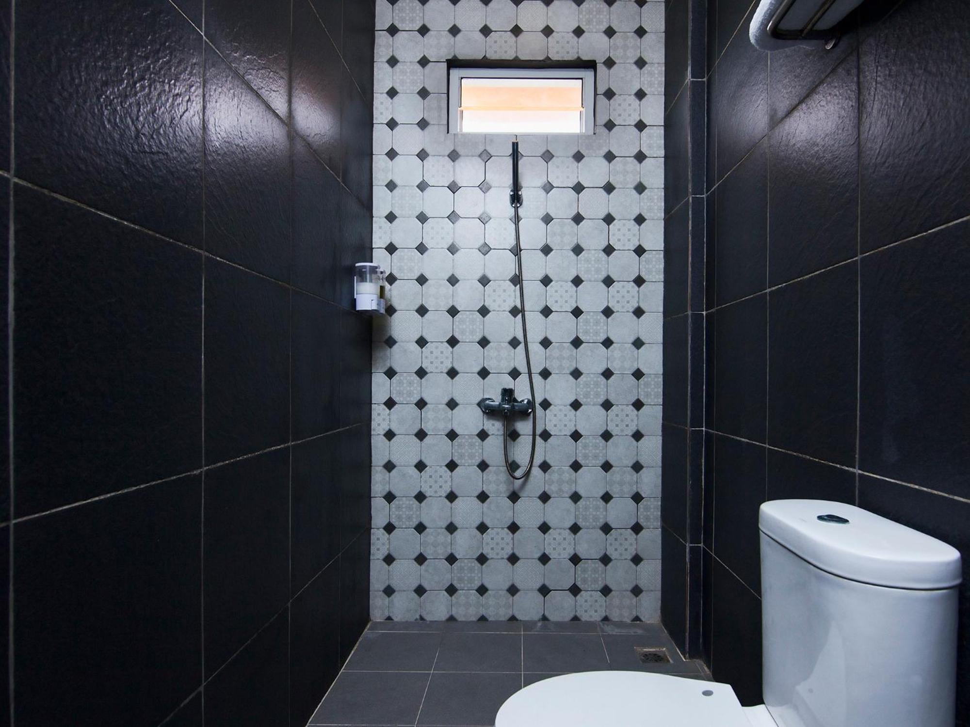 Rap Hotel Balige Exterior foto