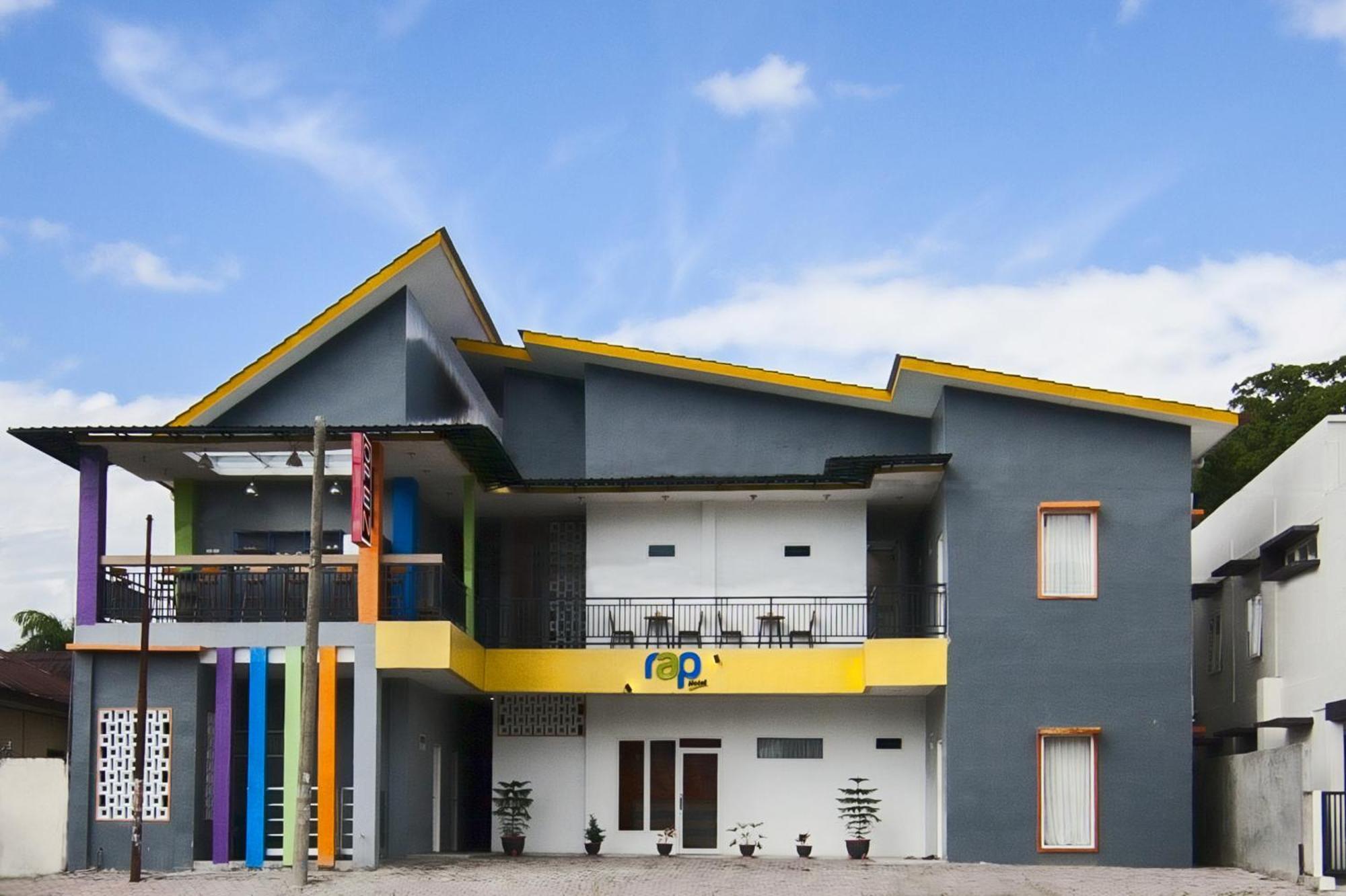 Rap Hotel Balige Exterior foto